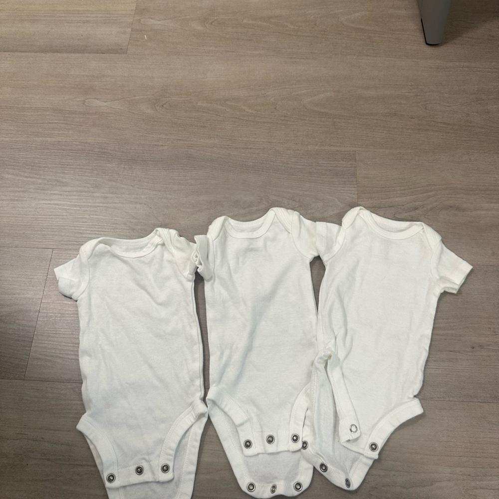 Newborn Bundle Set - Picture 5 of 8